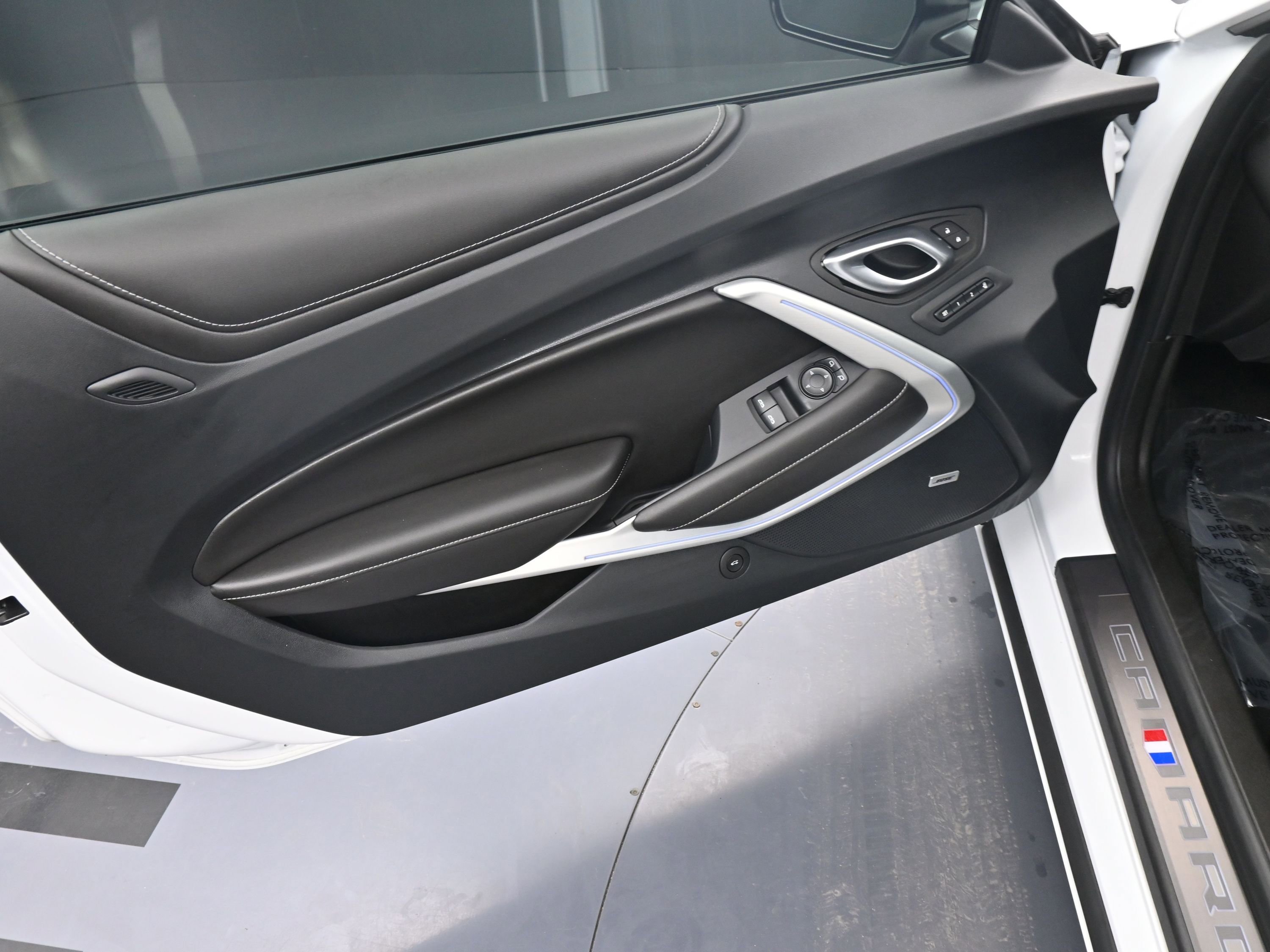 Used 2023 Chevrolet Camaro SS RWD image 13