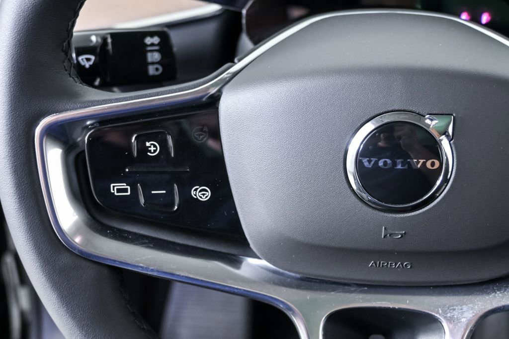 Used 2025 Volvo EX90 Plus AWD/4WD image 12
