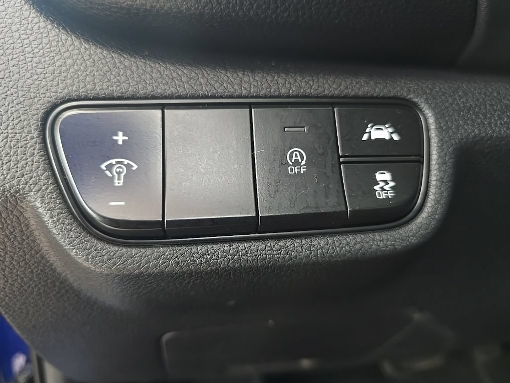 Used 2021 Kia Seltos SX w/ SX Sunroof Package AWD/4WD image 16