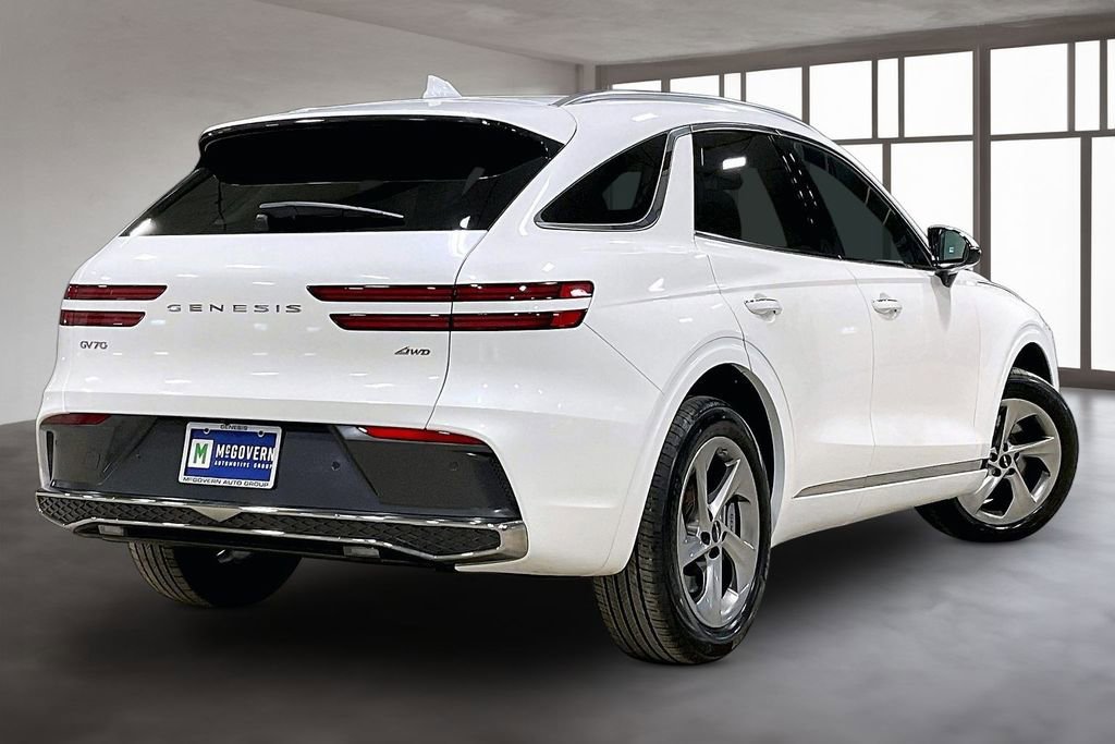 Used 2026 Genesis GV70 2.5T AWD/4WD image 6