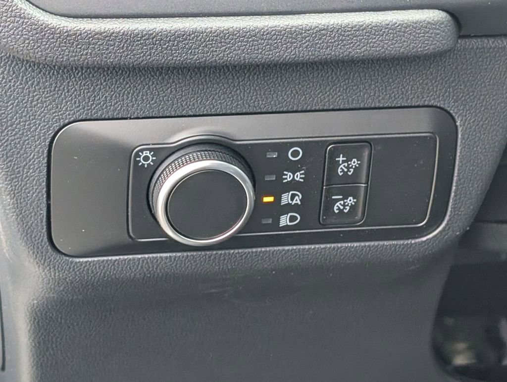New 2026 Ford Escape ST-Line w/ Cold Weather Package image 36