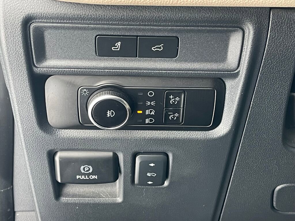 Used 2024 Ford Expedition Max Limited image 30