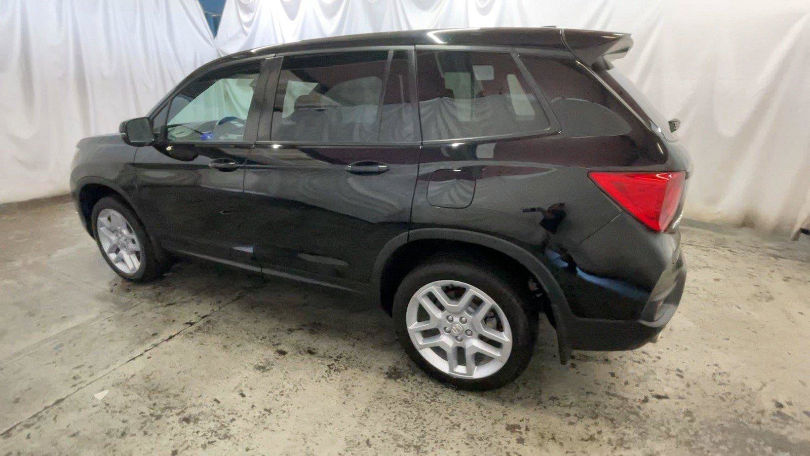 Certified 2025 Honda Passport EX-L image 11