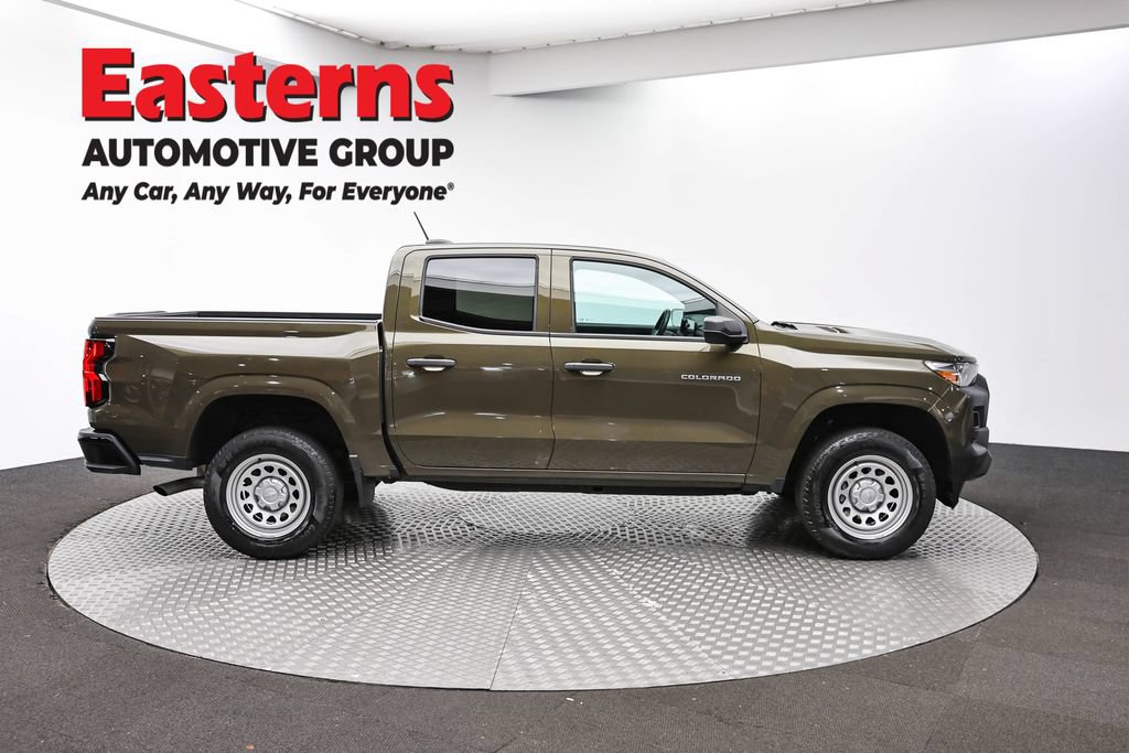 Used 2023 Chevrolet Colorado W/T RWD image 4