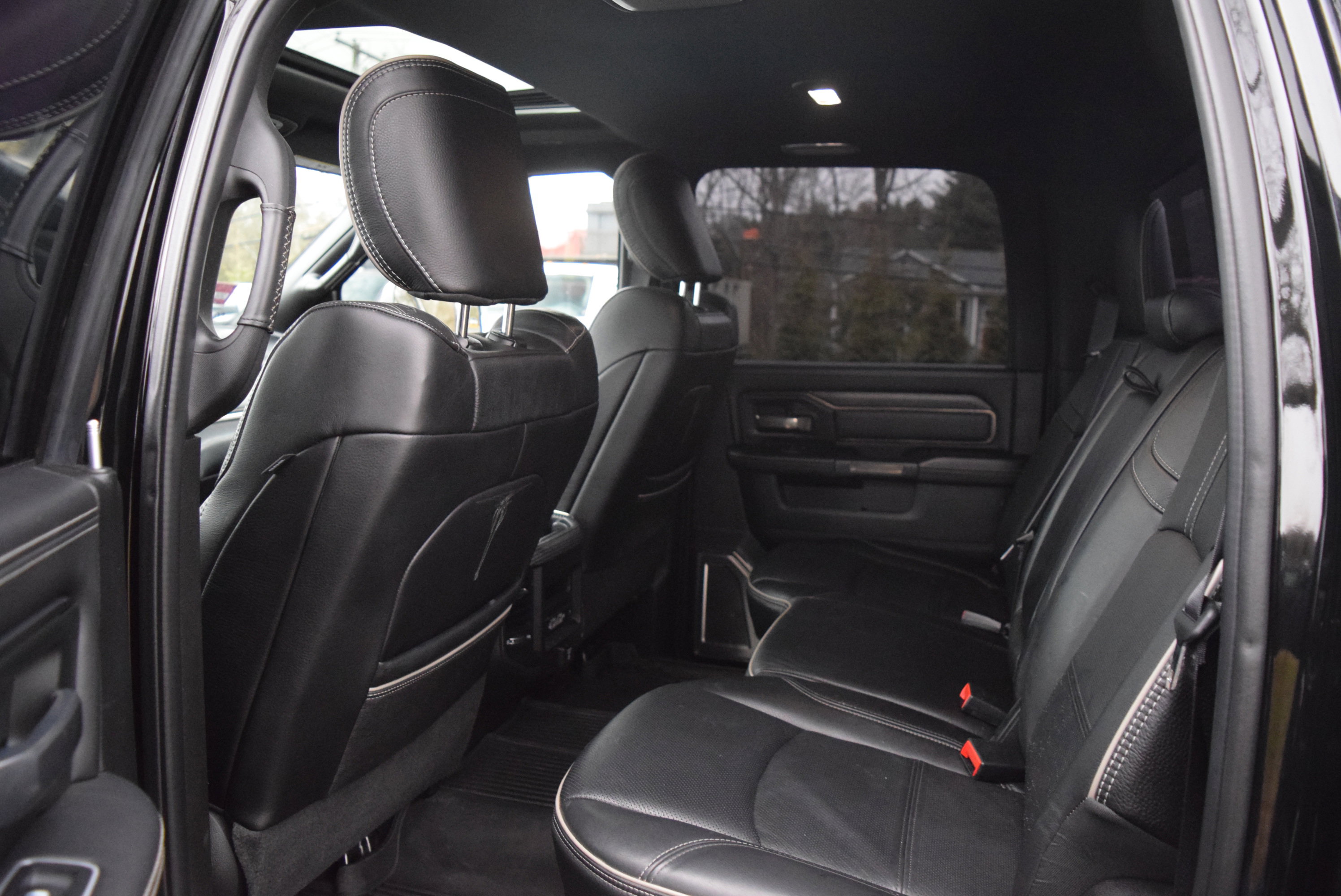 Used 2020 RAM 3500 Limited image 9