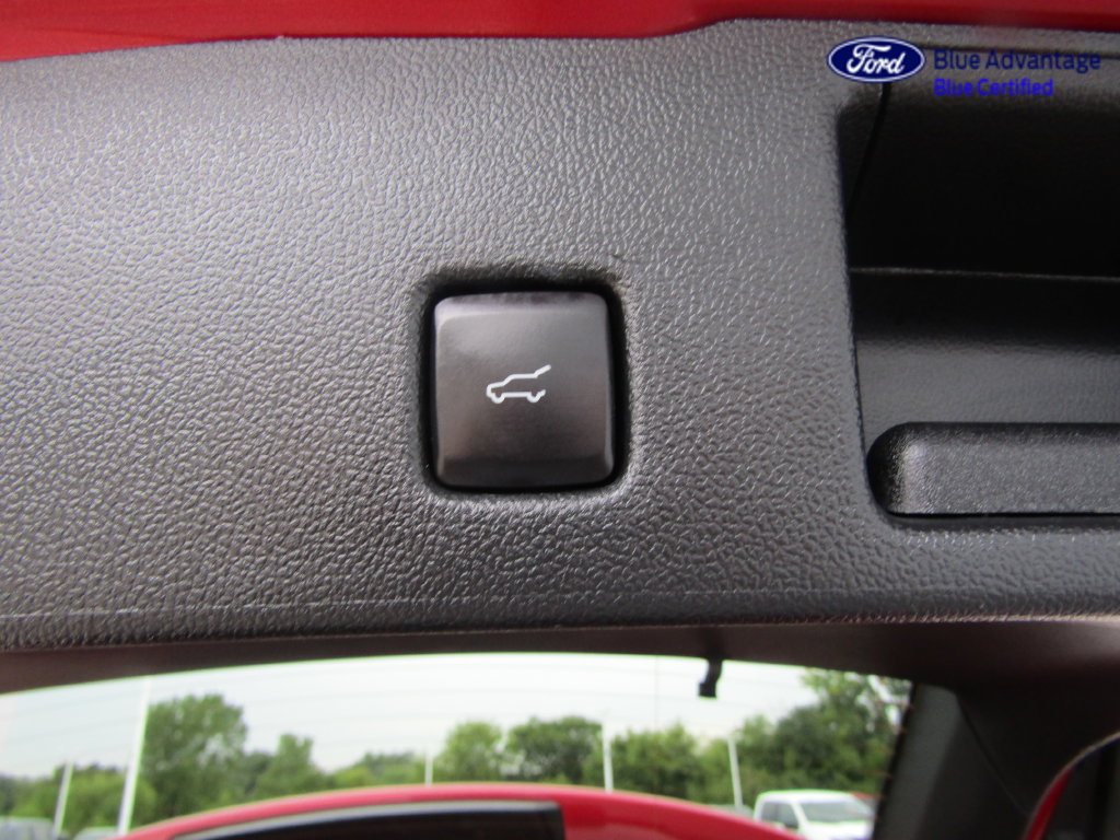 Used 2023 Ford Escape Platinum AWD/4WD image 34
