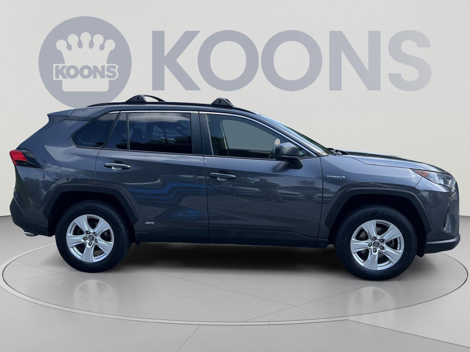 Used 2019 Toyota RAV4 LE w/ Carpet Mat Package AWD/4WD image 8