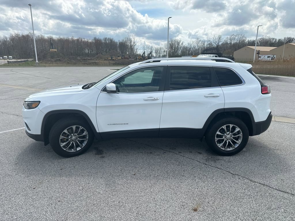 Used 2019 Jeep Cherokee Latitude Plus w/ Cold Weather Group image 6