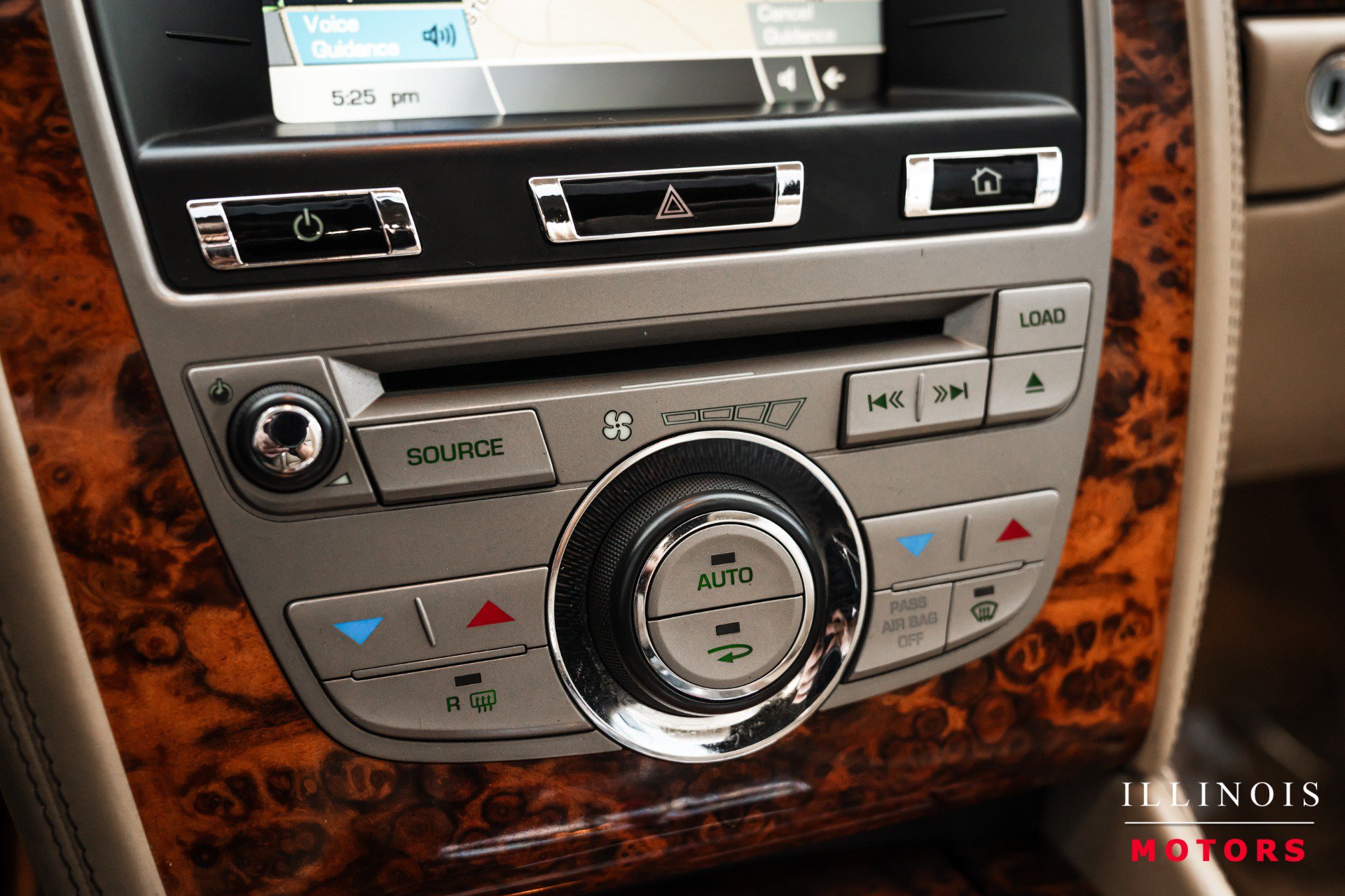 Used 2010 Jaguar XK Convertible RWD image 24