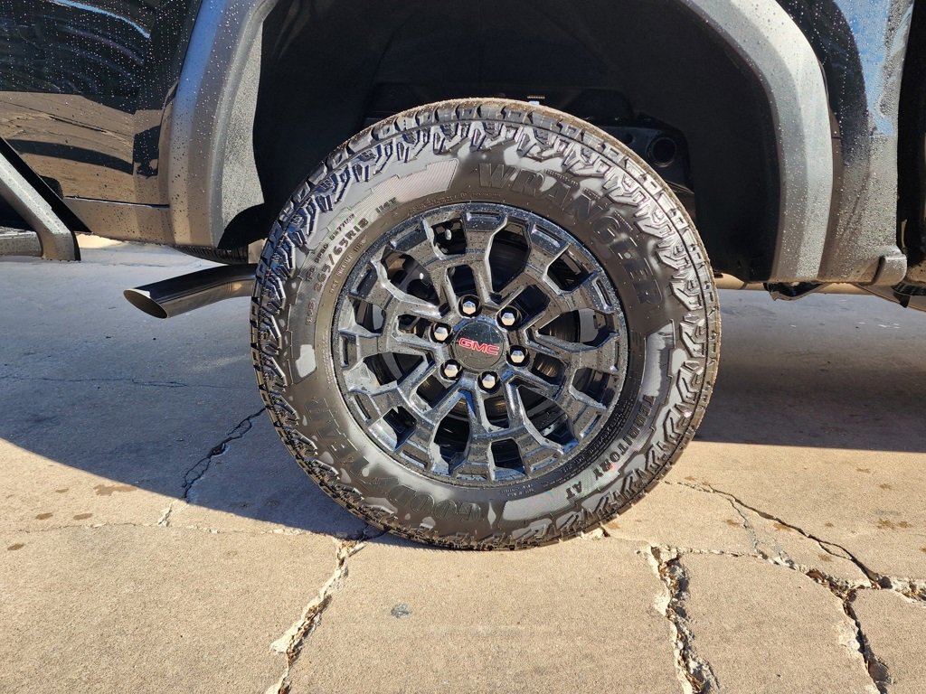 New 2026 GMC Canyon Elevation w/ Convenience Package image 51