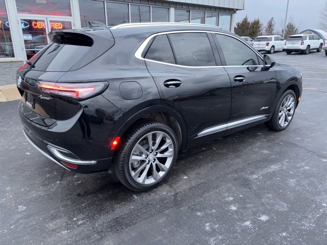 Used 2022 Buick Envision Avenir w/ Technology Package II image 3