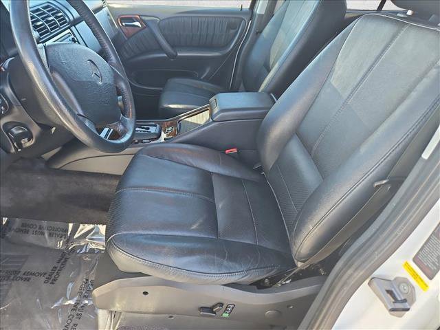 Used 2002 Mercedes-Benz ML 320 4MATIC image 15
