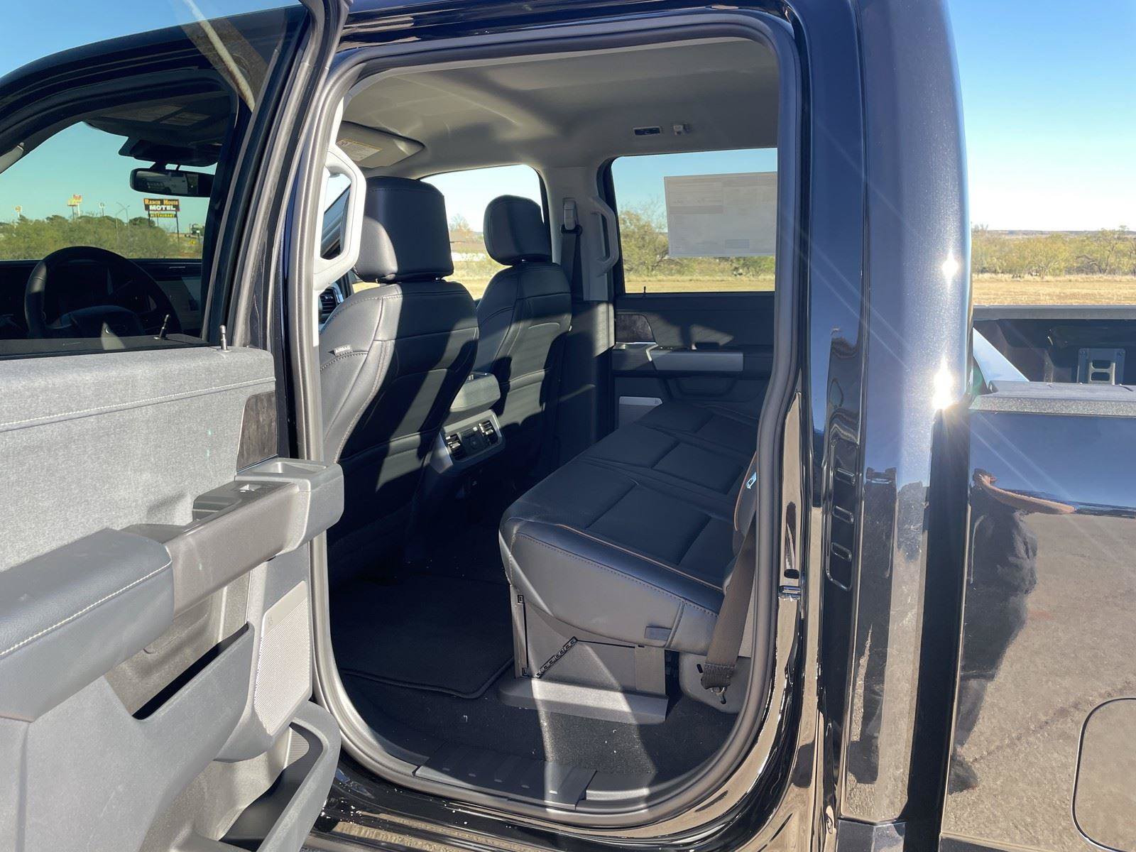 New 2026 Ford F250 Lariat w/ Chrome Package AWD/4WD image 29