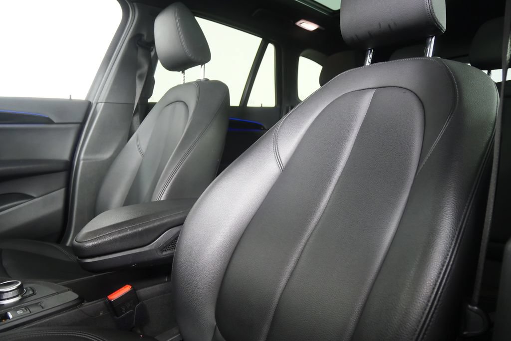 Used 2020 BMW X1 xDrive28i AWD/4WD image 7
