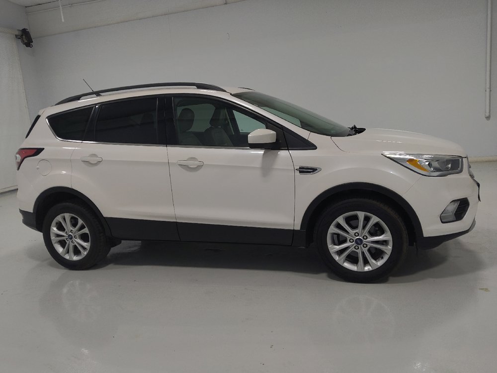 Used 2018 Ford Escape SEL FWD image 11