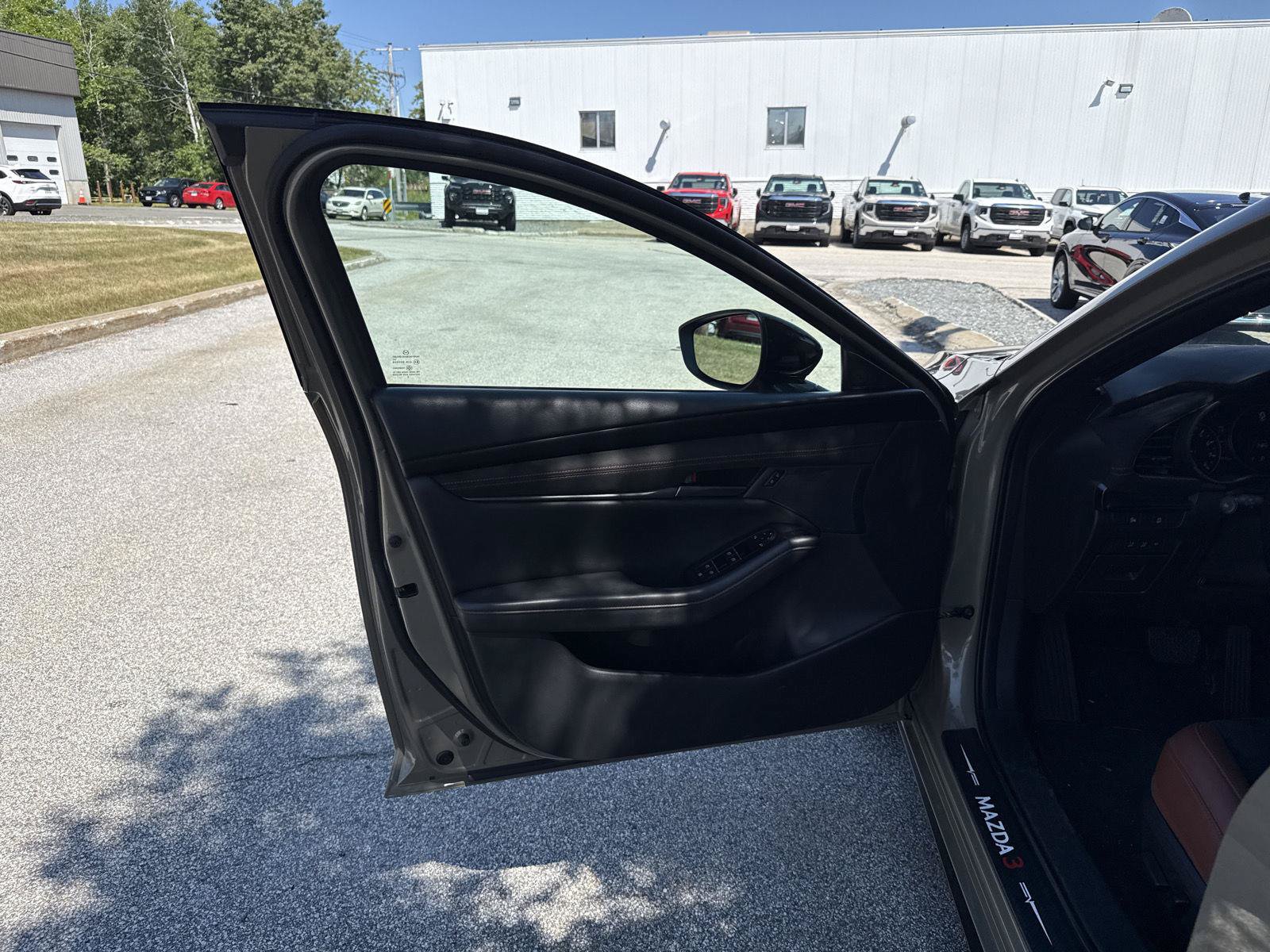 Used 2024 MAZDA MAZDA3 s AWD/4WD image 9