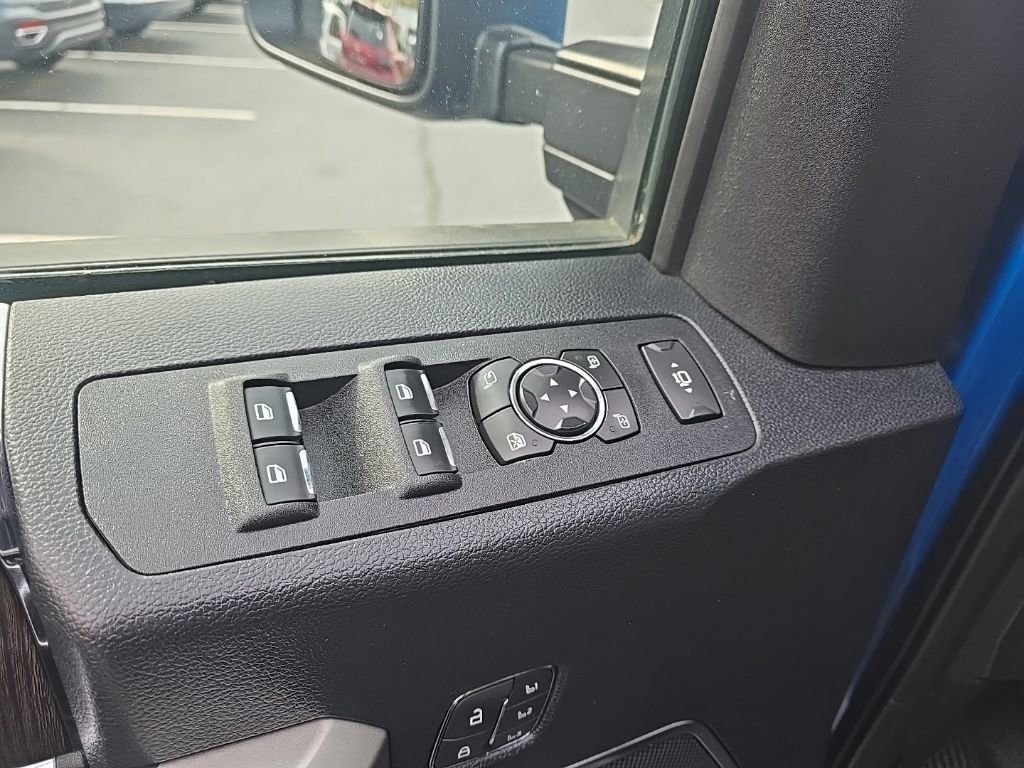 Used 2020 Ford F350 Lariat AWD/4WD image 17