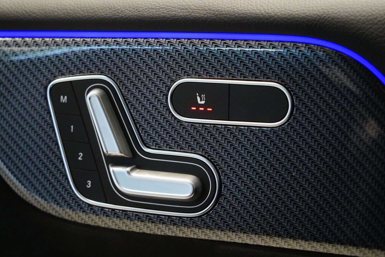 New 2026 Mercedes-Benz GLB 35 AMG 4MATIC image 32