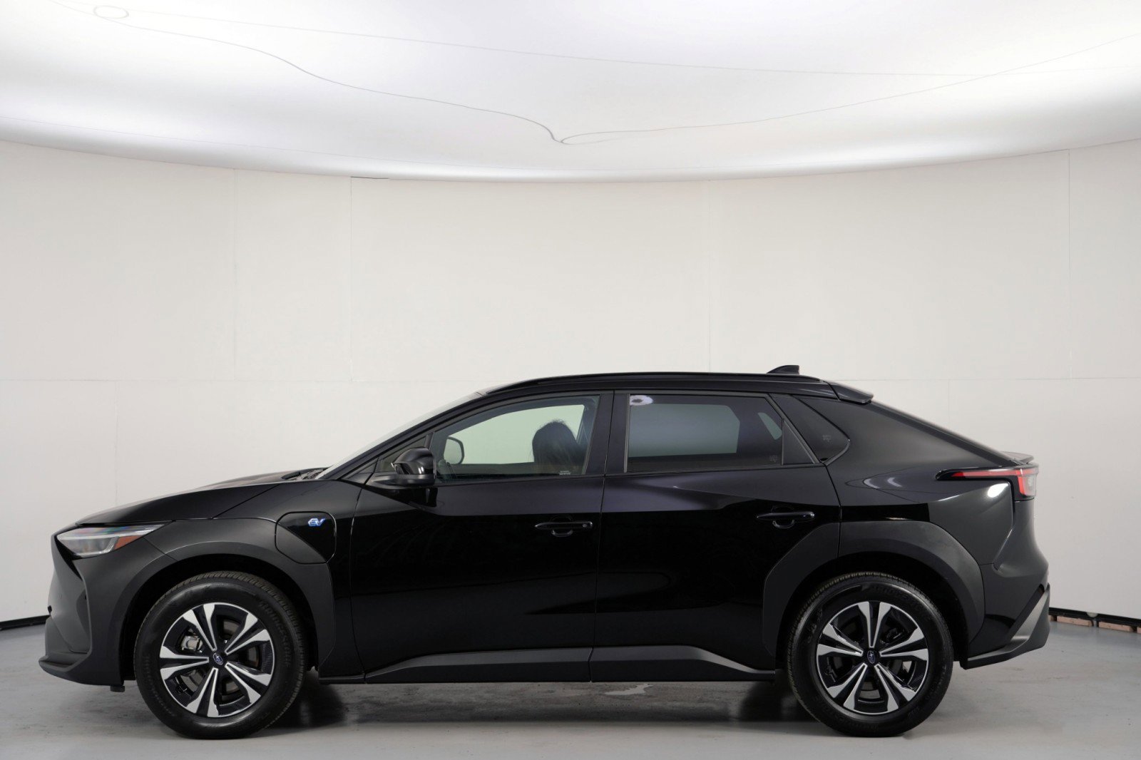 Used 2024 Subaru Solterra Premium image 45