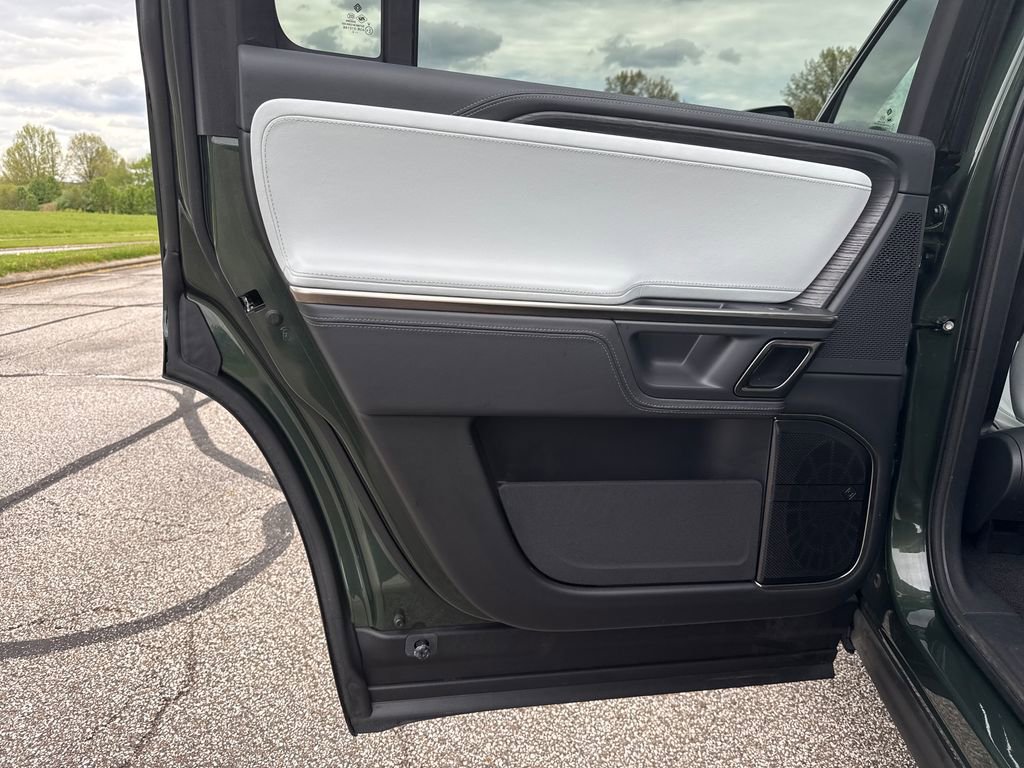 Used 2023 Rivian R1S Adventure AWD/4WD image 12