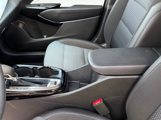 Used 2025 Chevrolet Trax LT FWD image 23