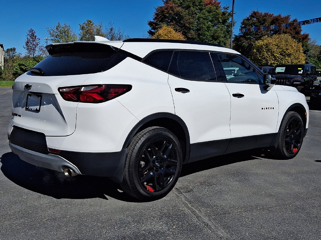 Used 2021 Chevrolet Blazer LT w/ Redline Edition AWD/4WD image 6