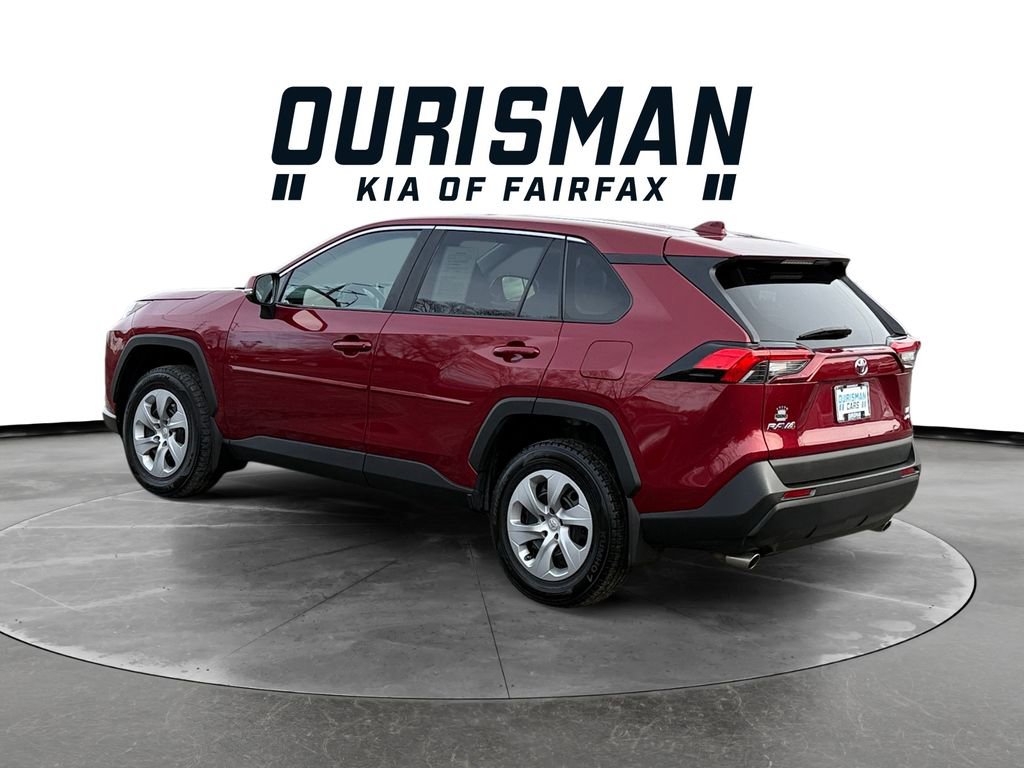 Used 2023 Toyota RAV4 LE image 4