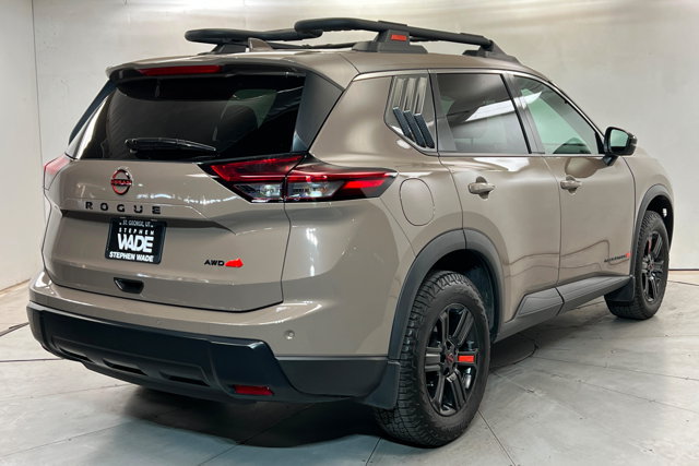 Used 2025 Nissan Rogue SV w/ Rock Creek Premium Package AWD/4WD image 5