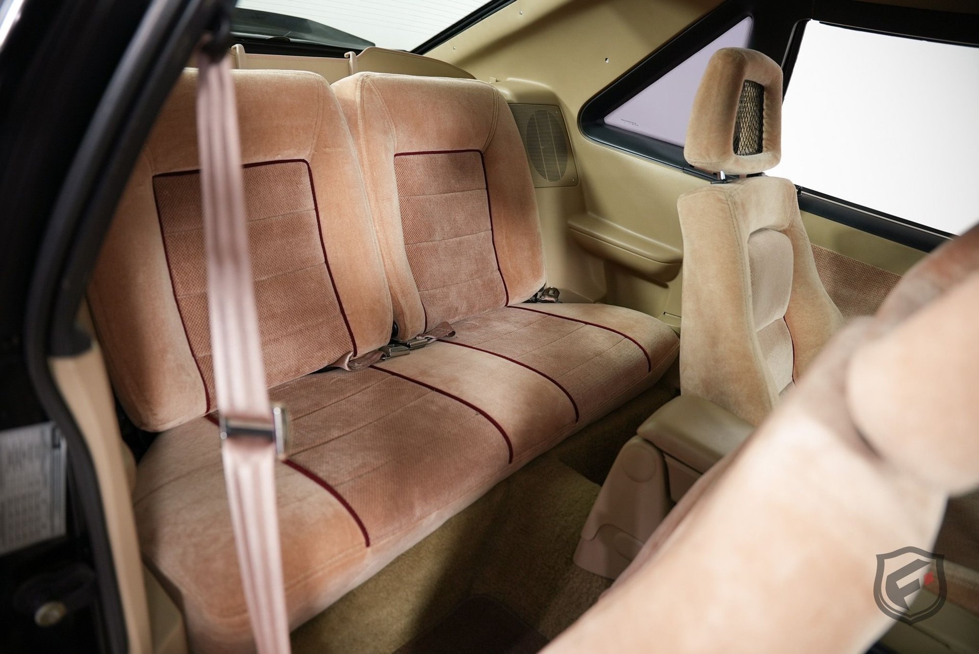 Used 1989 Ford Mustang LX RWD image 40