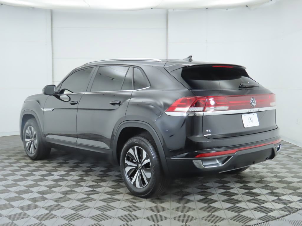 Used 2025 Volkswagen Atlas Cross Sport SE image 7