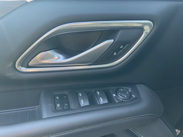 Used 2022 Chevrolet Suburban LT AWD/4WD image 25