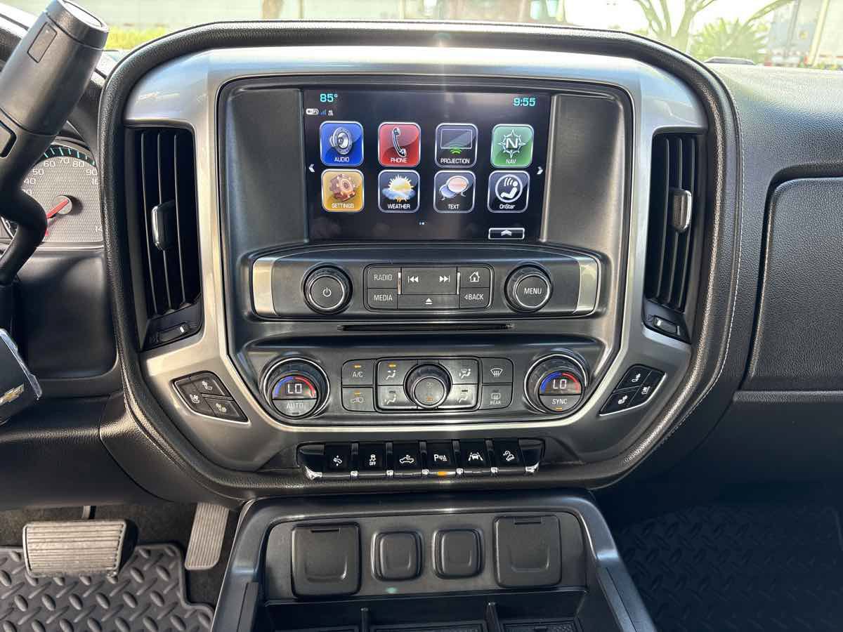 Used 2017 Chevrolet Silverado 1500 LTZ Z71 w/ LTZ Plus Package AWD/4WD image 23