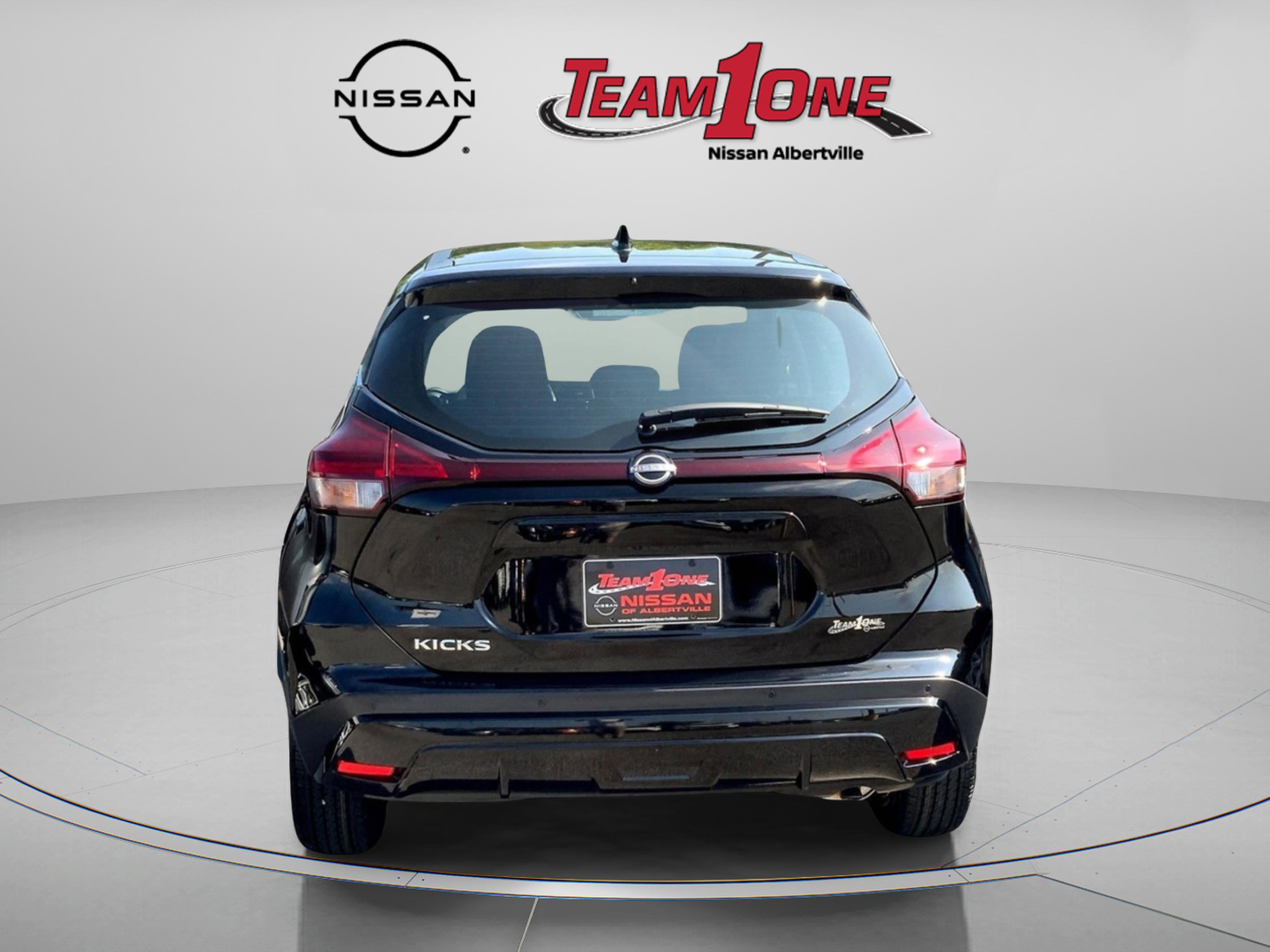 New 2025 Nissan Kicks Play S image 5