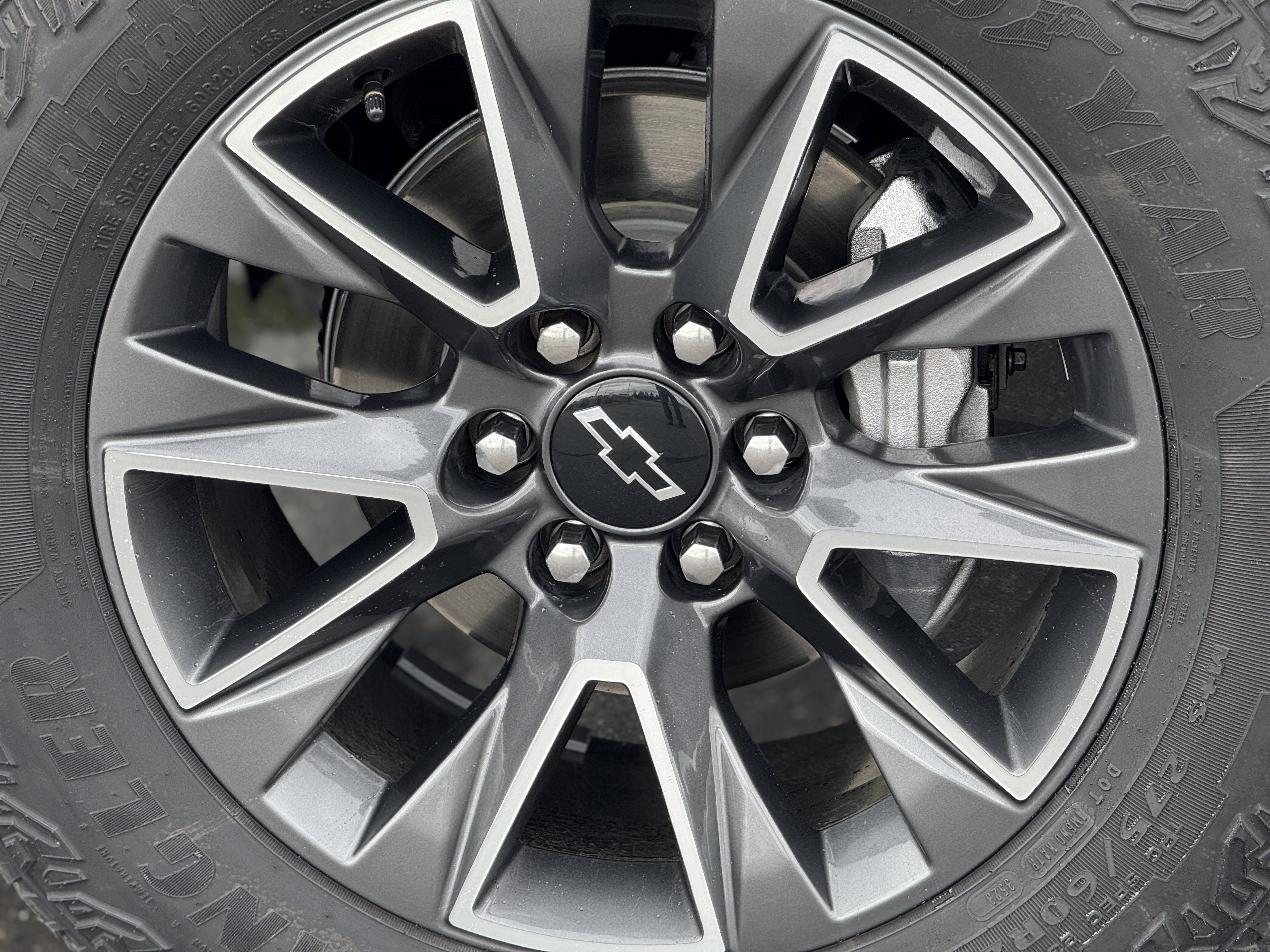 Used 2023 Chevrolet Tahoe Z71 w/ Z71 Off-Road Package image 8