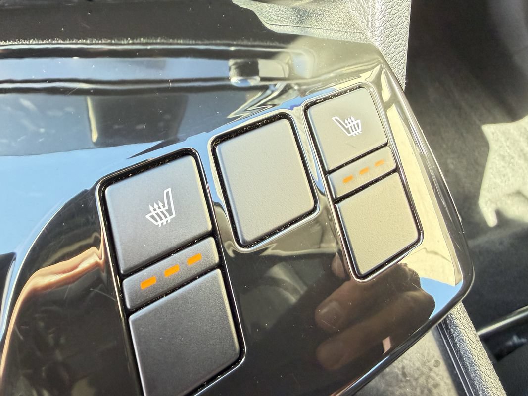 Used 2023 Kia Sportage EX FWD image 19