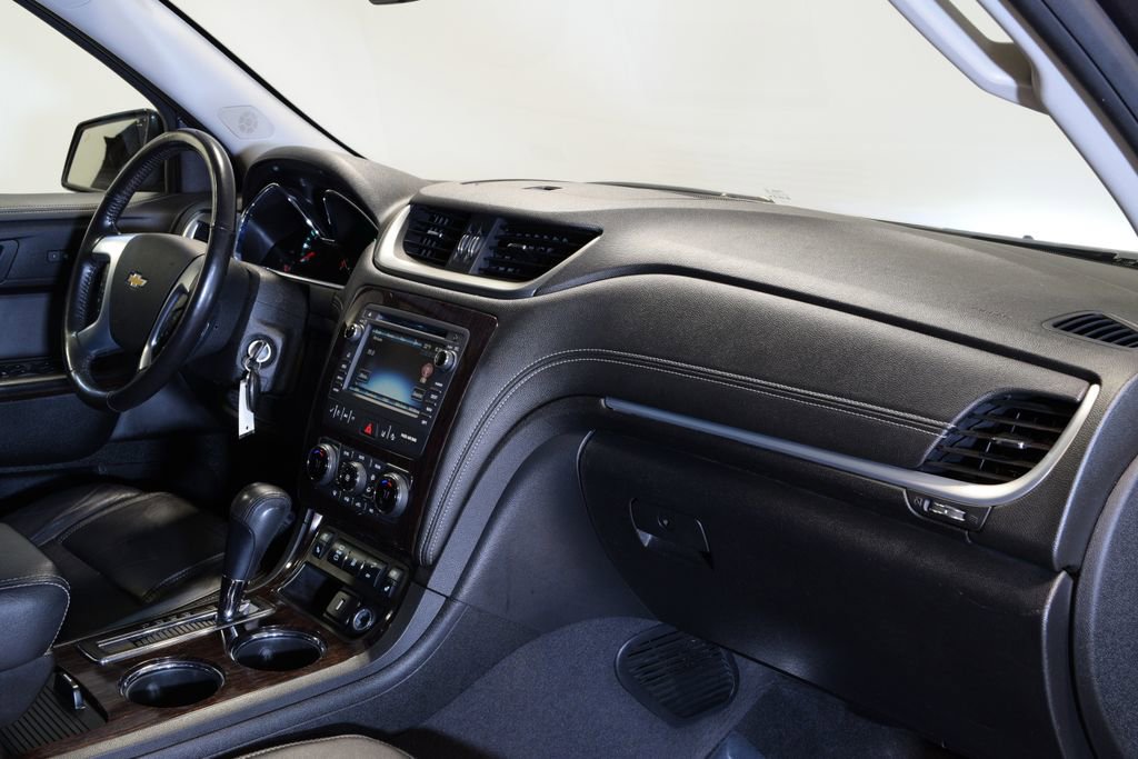 Used 2017 Chevrolet Traverse Premier image 35
