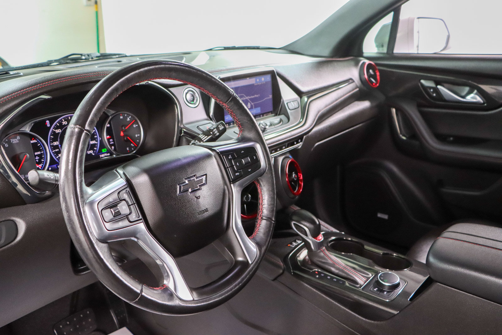 Used 2019 Chevrolet Blazer RS FWD image 24