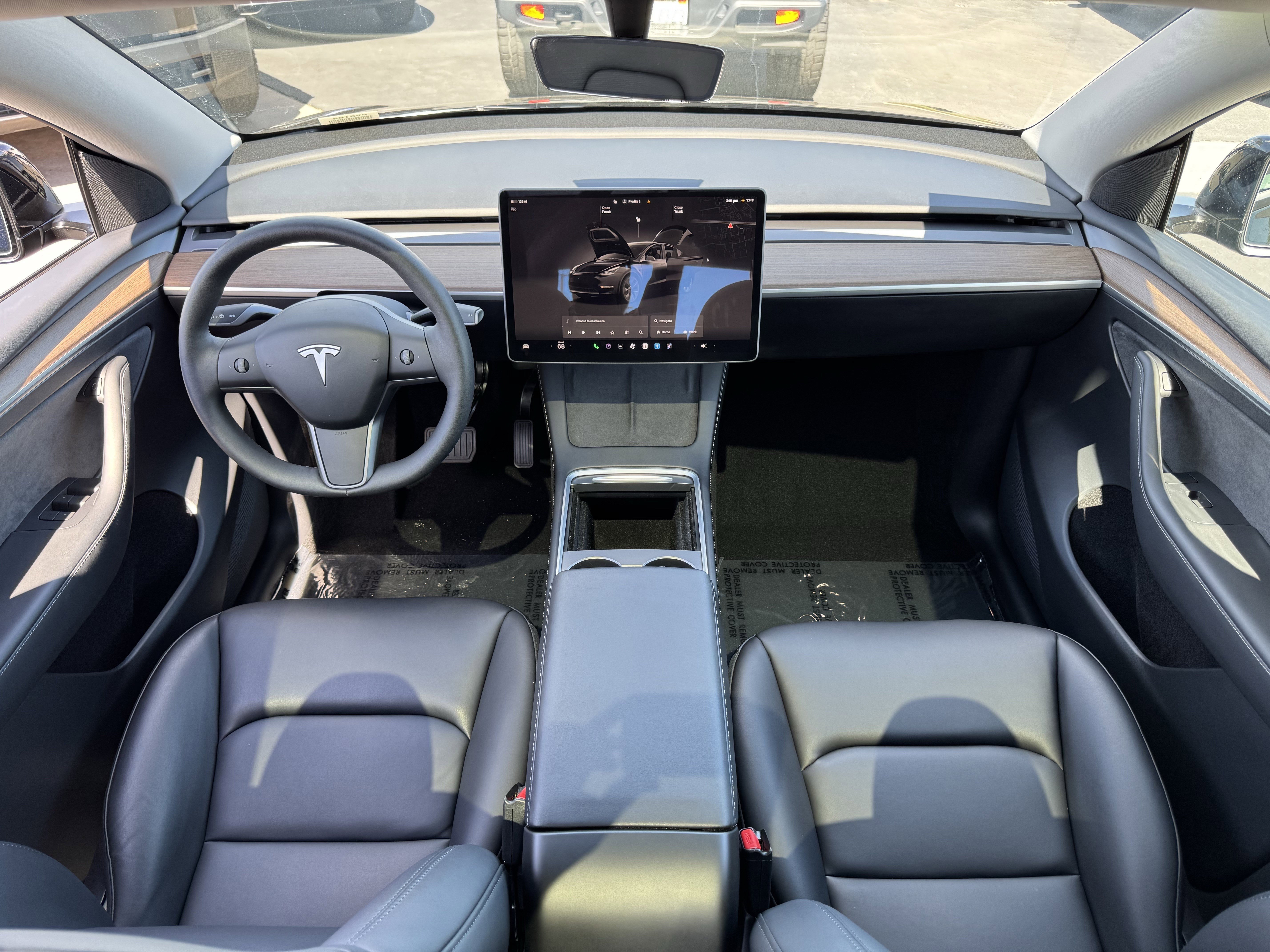 Used 2024 Tesla Model Y Long Range image 32