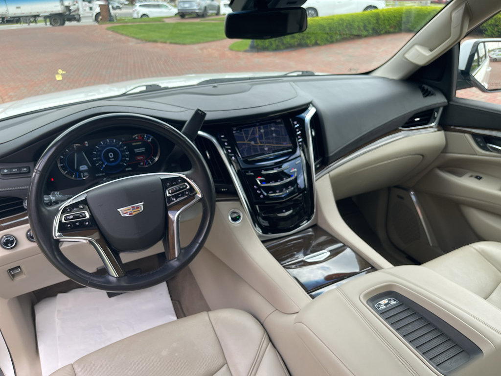 Used 2020 Cadillac Escalade Premium Luxury AWD/4WD image 33