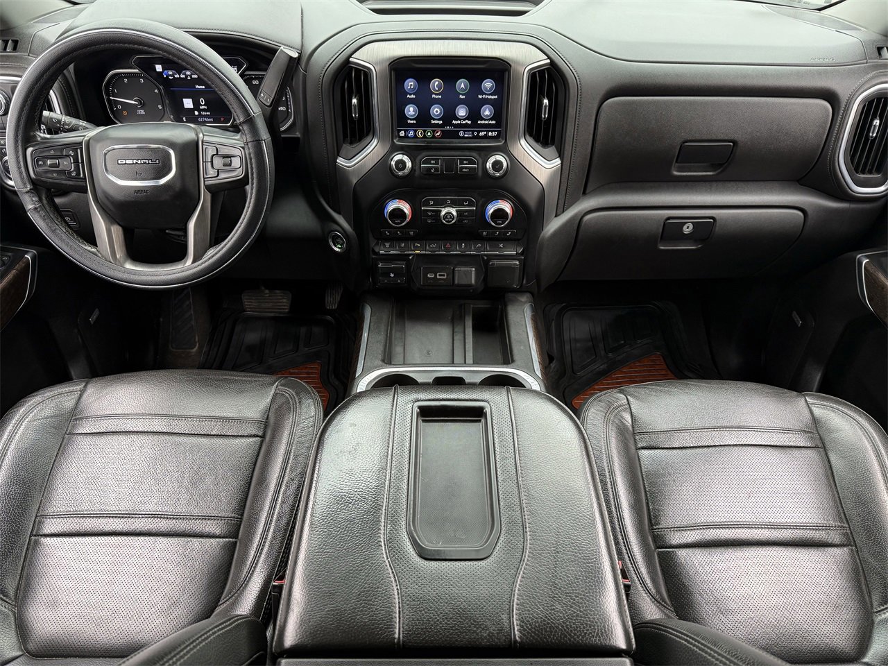 Used 2022 GMC Sierra 3500 Denali w/ Denali Ultimate Package image 10