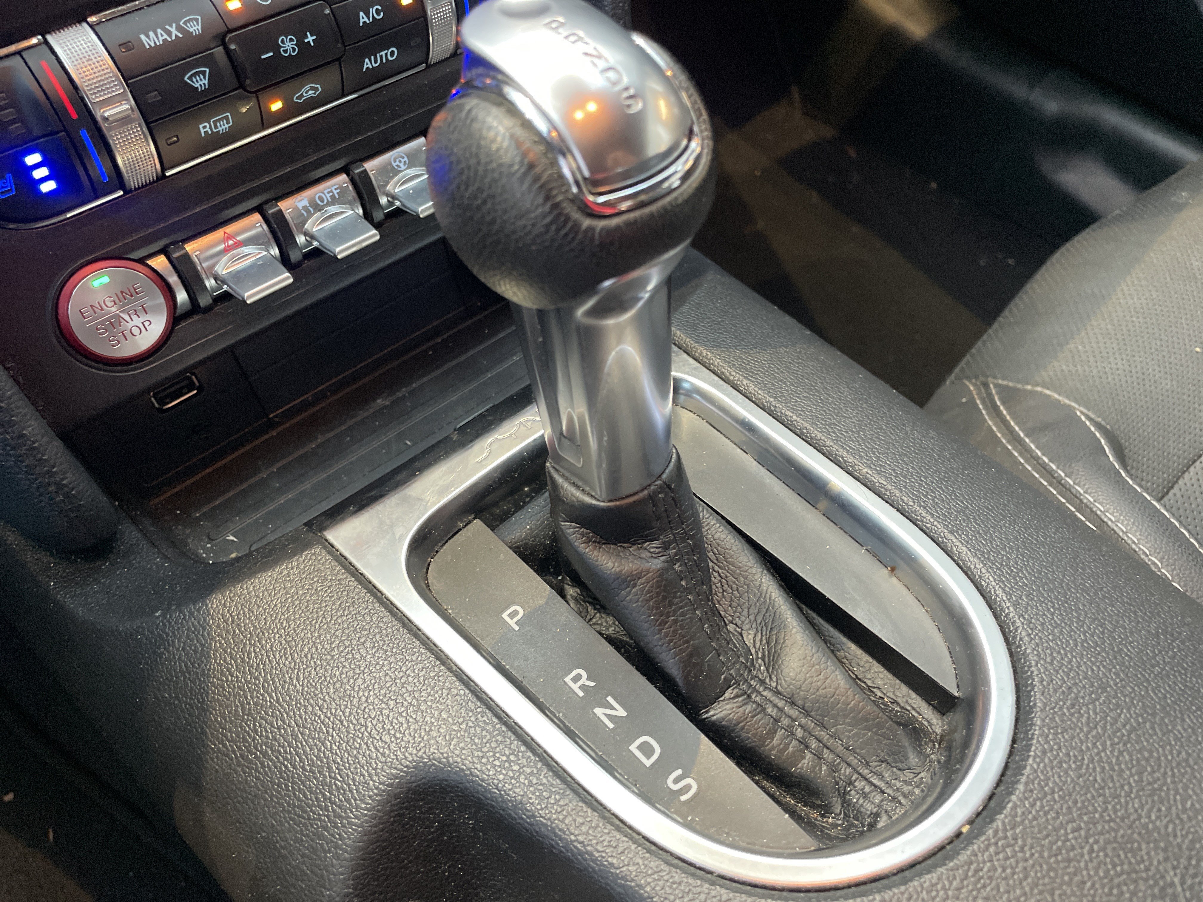 Used 2022 Ford Mustang GT Premium RWD image 32