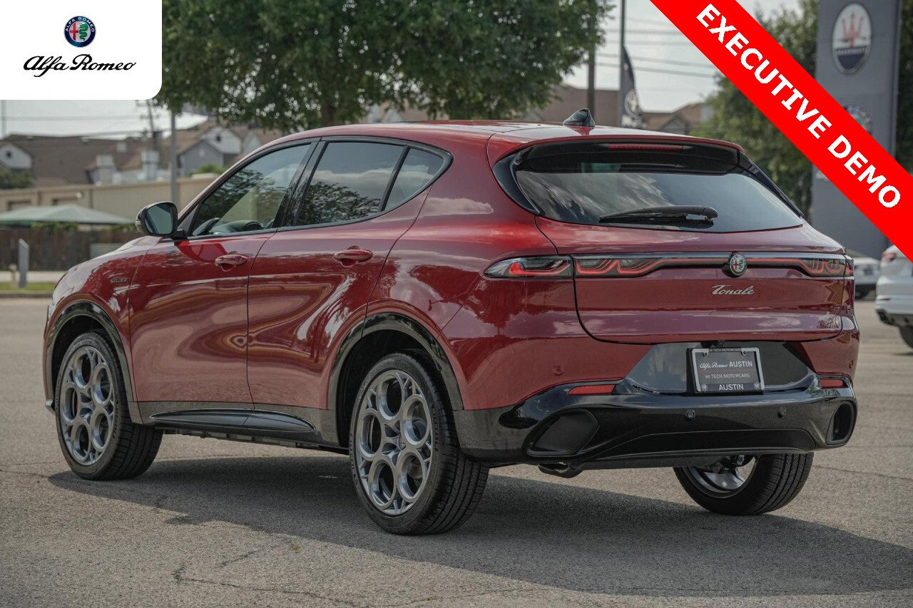 New 2025 Alfa Romeo Tonale w/ Premium Package image 6