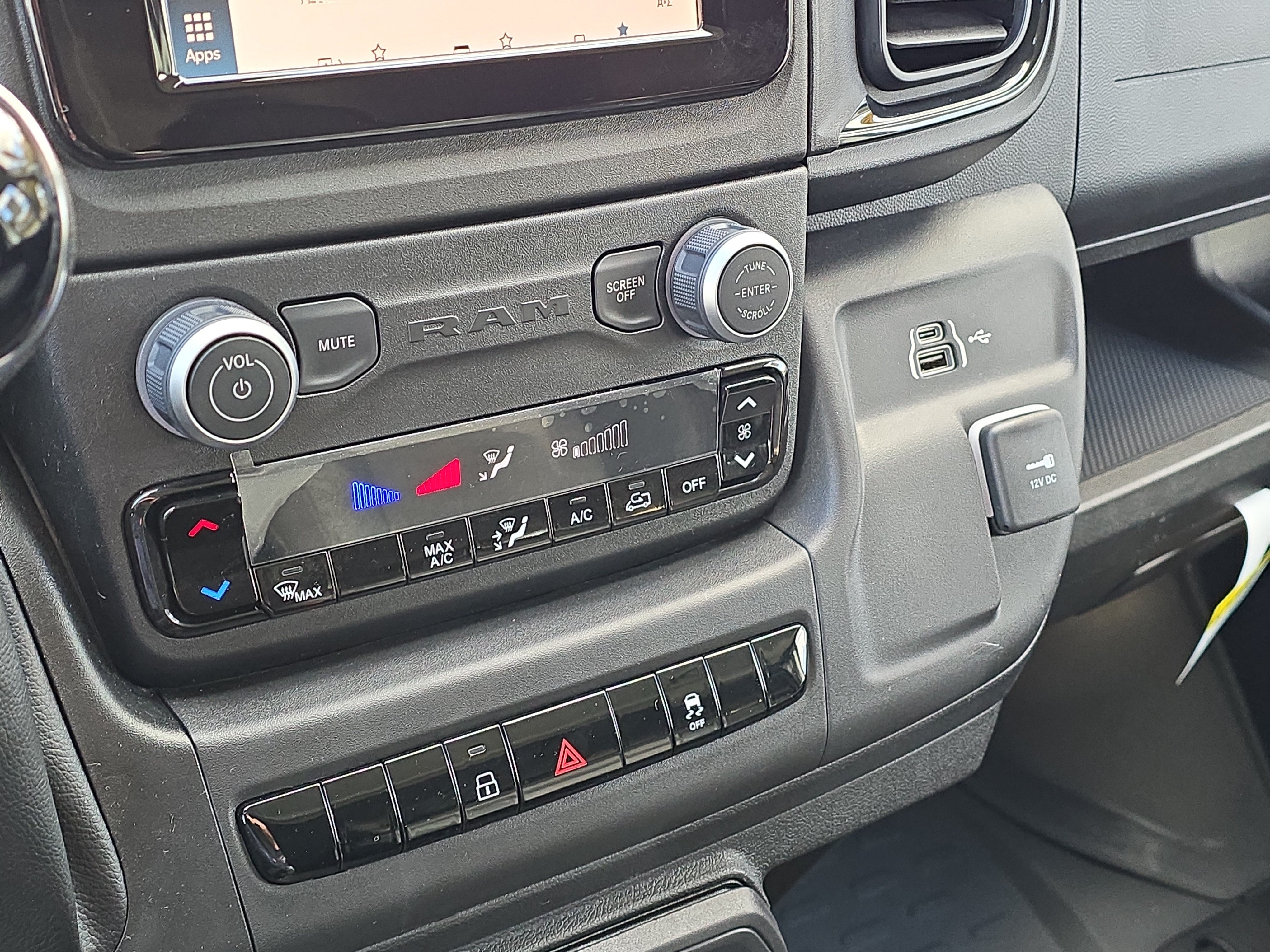 Used 2025 RAM ProMaster 2500 FWD image 21