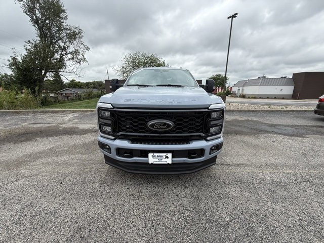 Used 2025 Ford F250 Lariat w/ Lariat Ultimate Package image 2