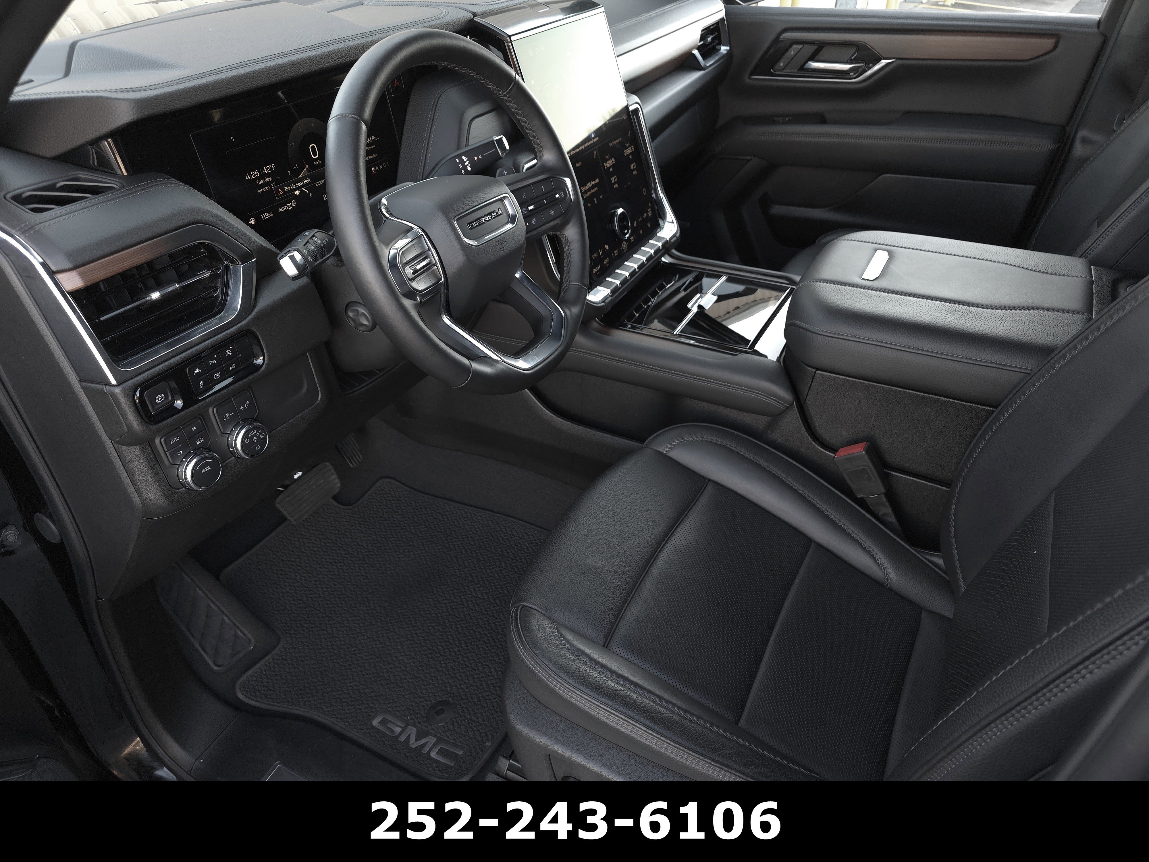 Used 2025 GMC Yukon Denali AWD/4WD image 9