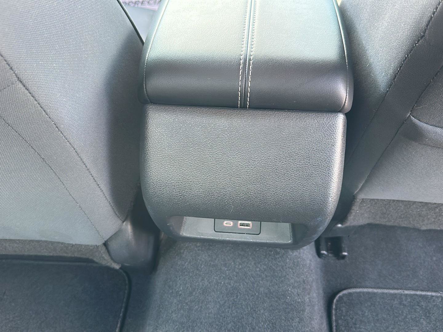 Used 2025 Nissan Altima 2.5 SV FWD image 13