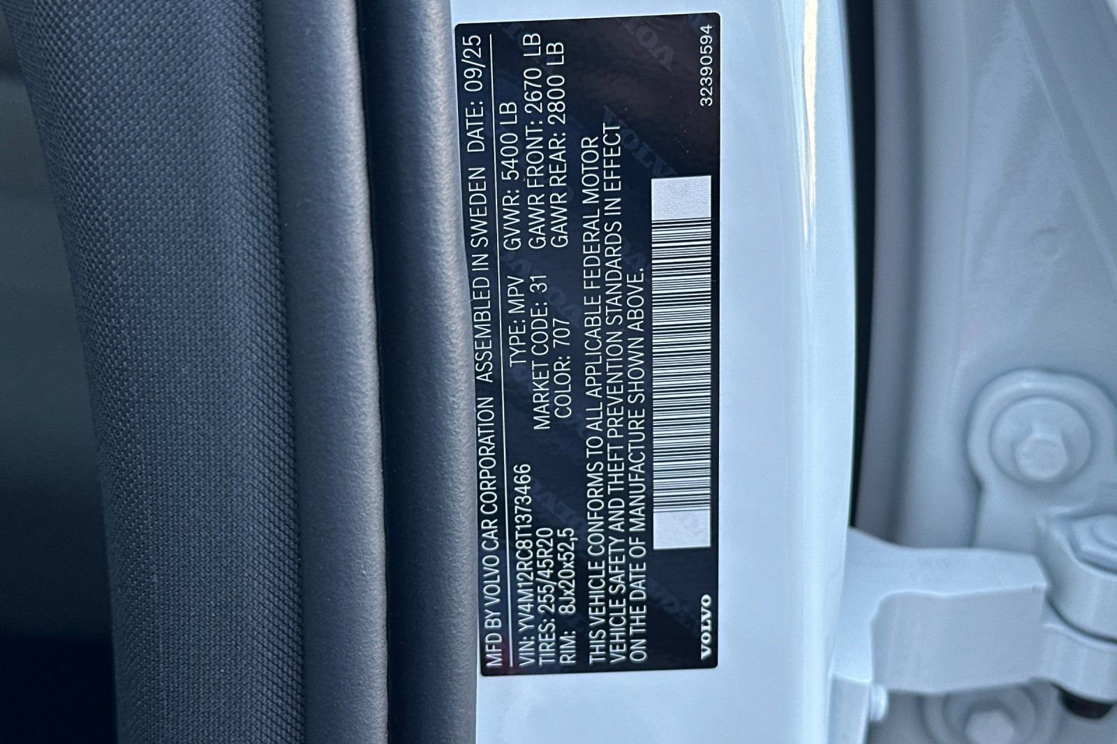 New 2026 Volvo XC60 B5 Plus w/ Protection Package Premier image 27