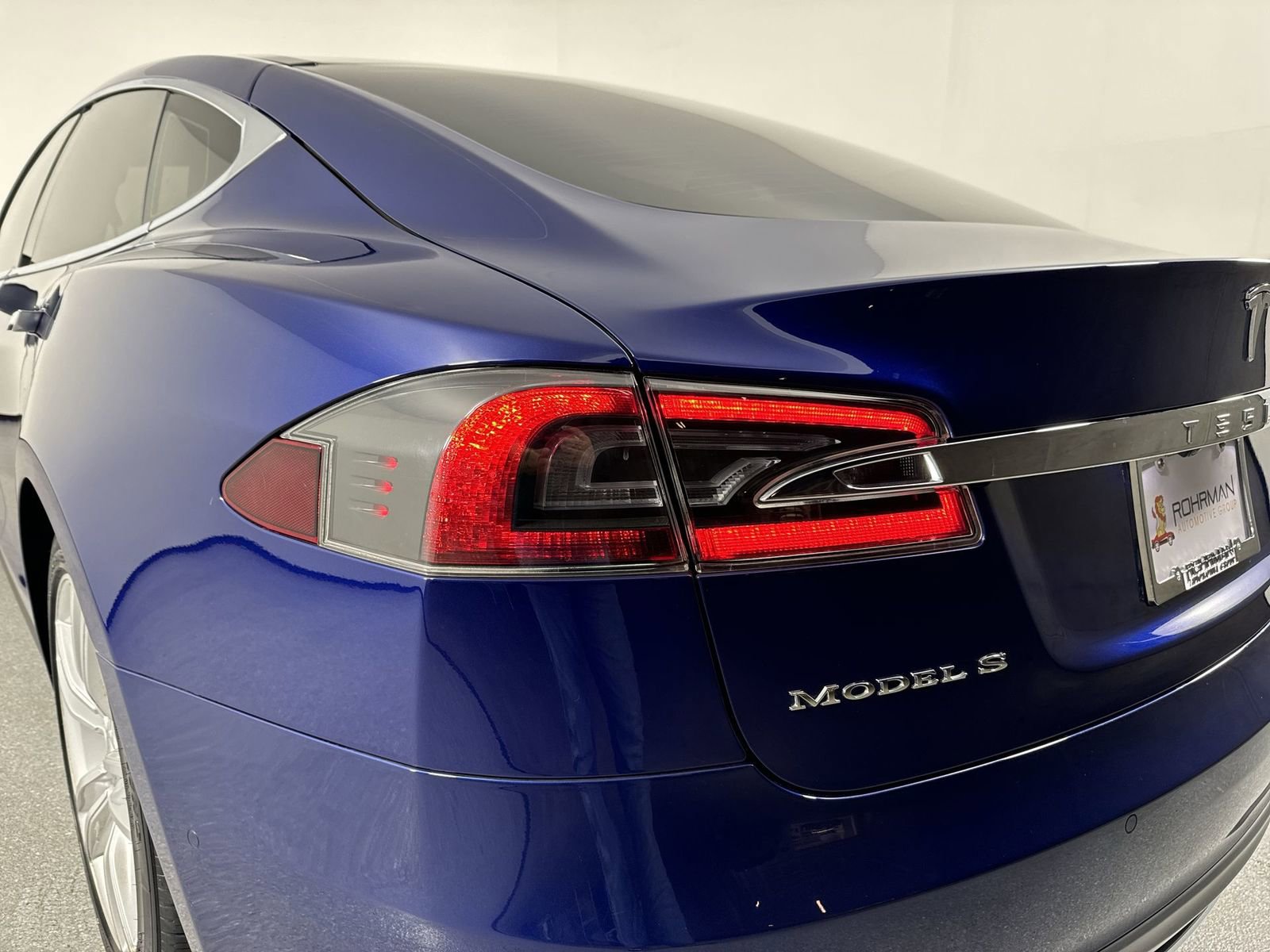 Used 2016 Tesla Model S 85D image 30