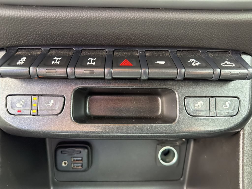 Used 2019 Chevrolet Colorado ZR2 w/ ZR2 Midnight Special Edition AWD/4WD image 19