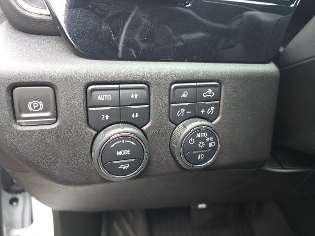 Used 2024 Chevrolet Silverado 1500 LTZ image 18